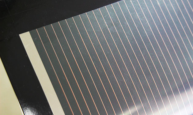 東芝、世界最大のペロブスカイト太陽電池開発