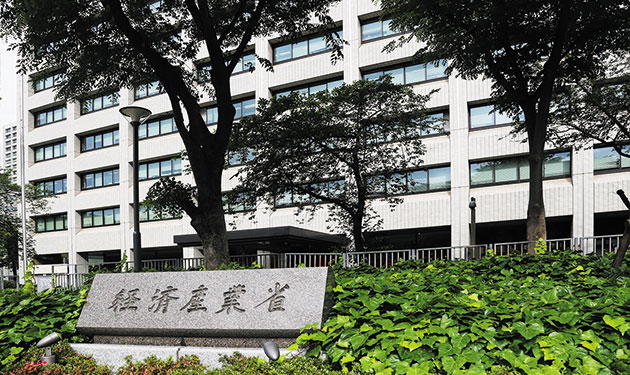 蓄電池に手厚い補助続く 税制優遇制度創設へ